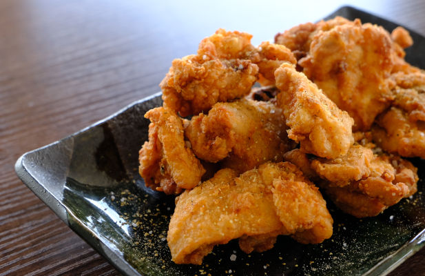 karaage, deep-fried chicken pieces